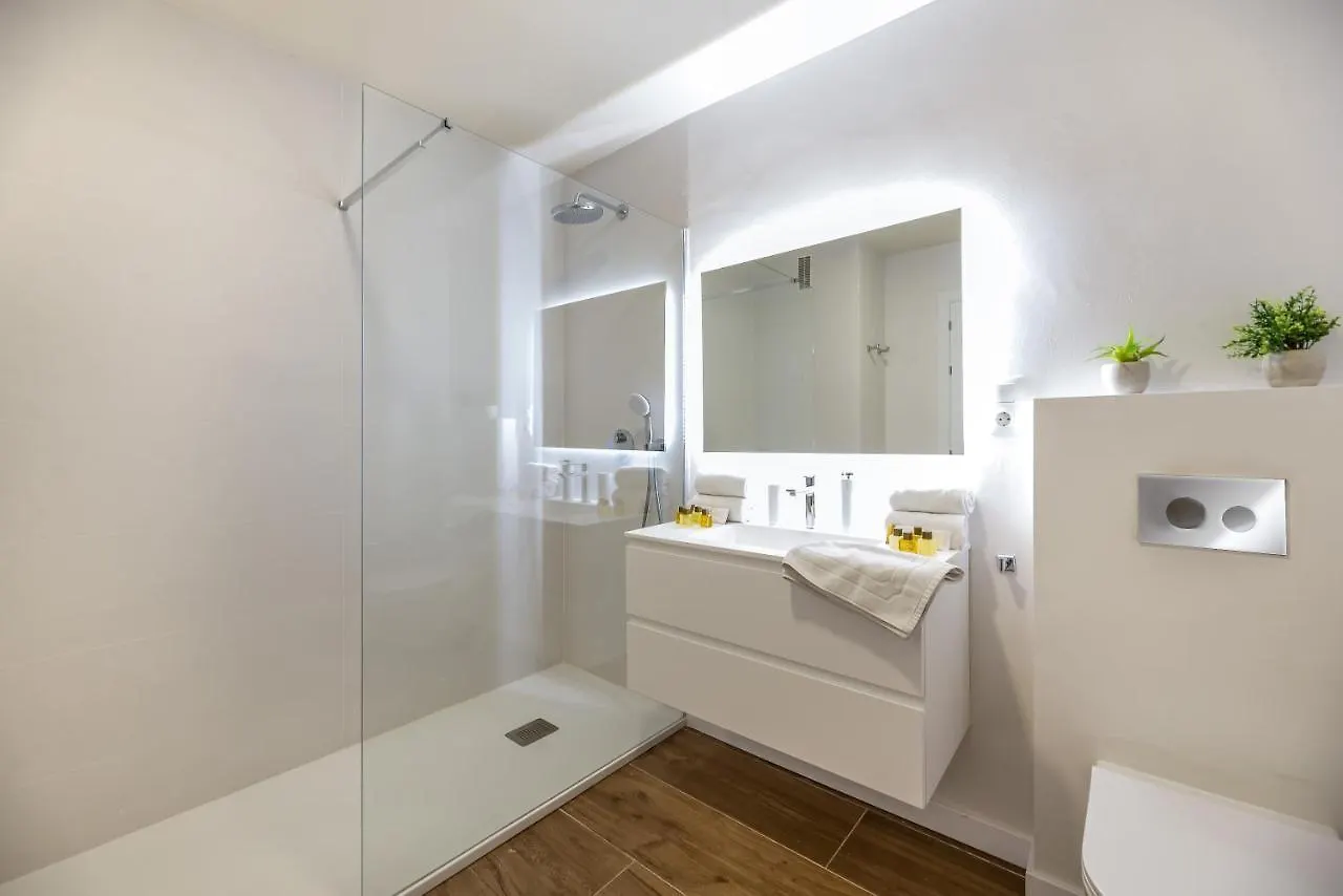 Vacation Marbella I Top 1 Puerto Banus Sea Front Rental, Renovated 0*,  Spain