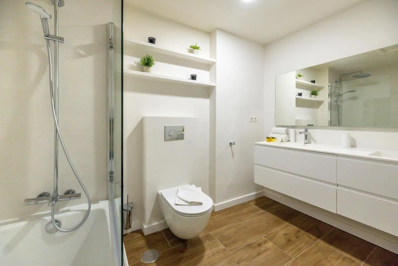 Vacation Marbella I Top 1 Puerto Banus Sea Front Rental, Renovated