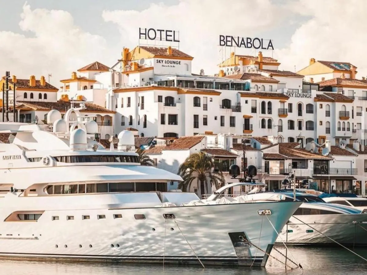 Vacation Marbella I Top 1 Puerto Banus Sea Front Rental, Renovated Διαμέρισμα